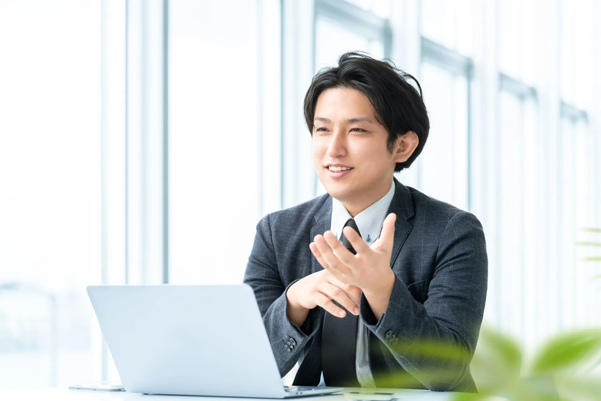 ソルディクス株式会社の案件『【リモート週4回｜Node.js、Angular.js】人事給与系システム開発』の画像